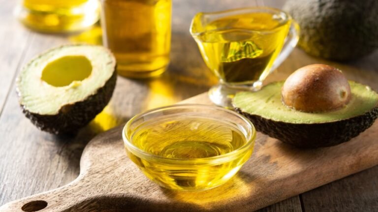 Saturated vs Unsaturated Fats: Comprehensive Guide to Healthy Fats